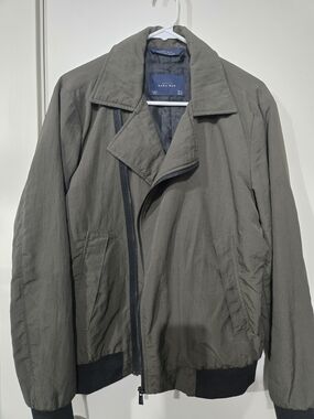 Zara Men's Olive Bomber Jacket with Asymmetric Zip